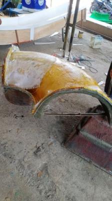 Produksi Fiberglass Perosotan Panjang di Palu